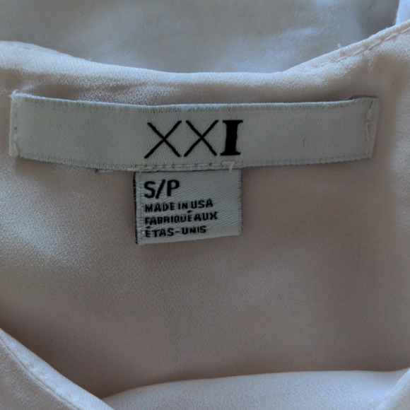 Light cream/pink tank top - Picture 3 of 3